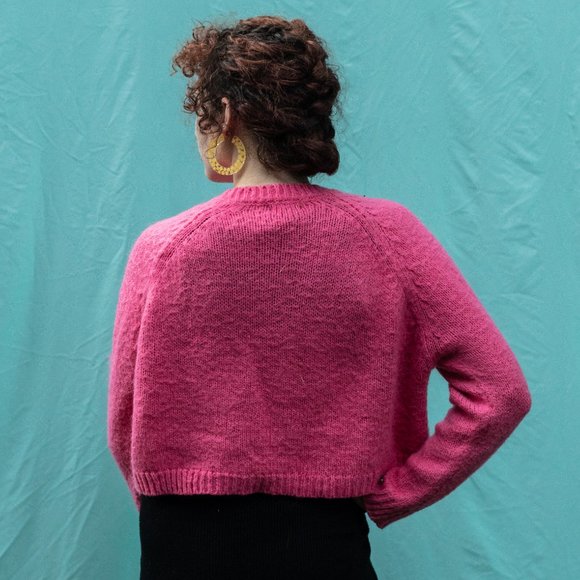 TOPSHOP | Bright Pink Cropped Sweater - Picture 3 of 4